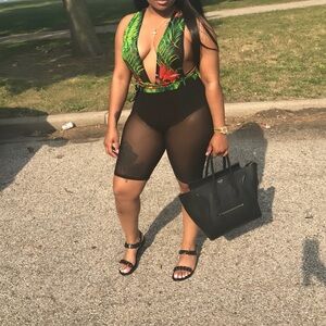 Black Seamless Cotton/SheerStretch Bike Shorts Size L Women’s